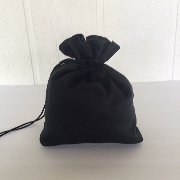 BLACK SATIN DRAWSTRING EVENING BAG - Picture 6 of 12